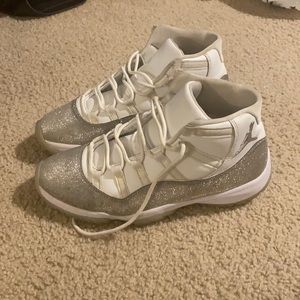 Jordan 11 silver